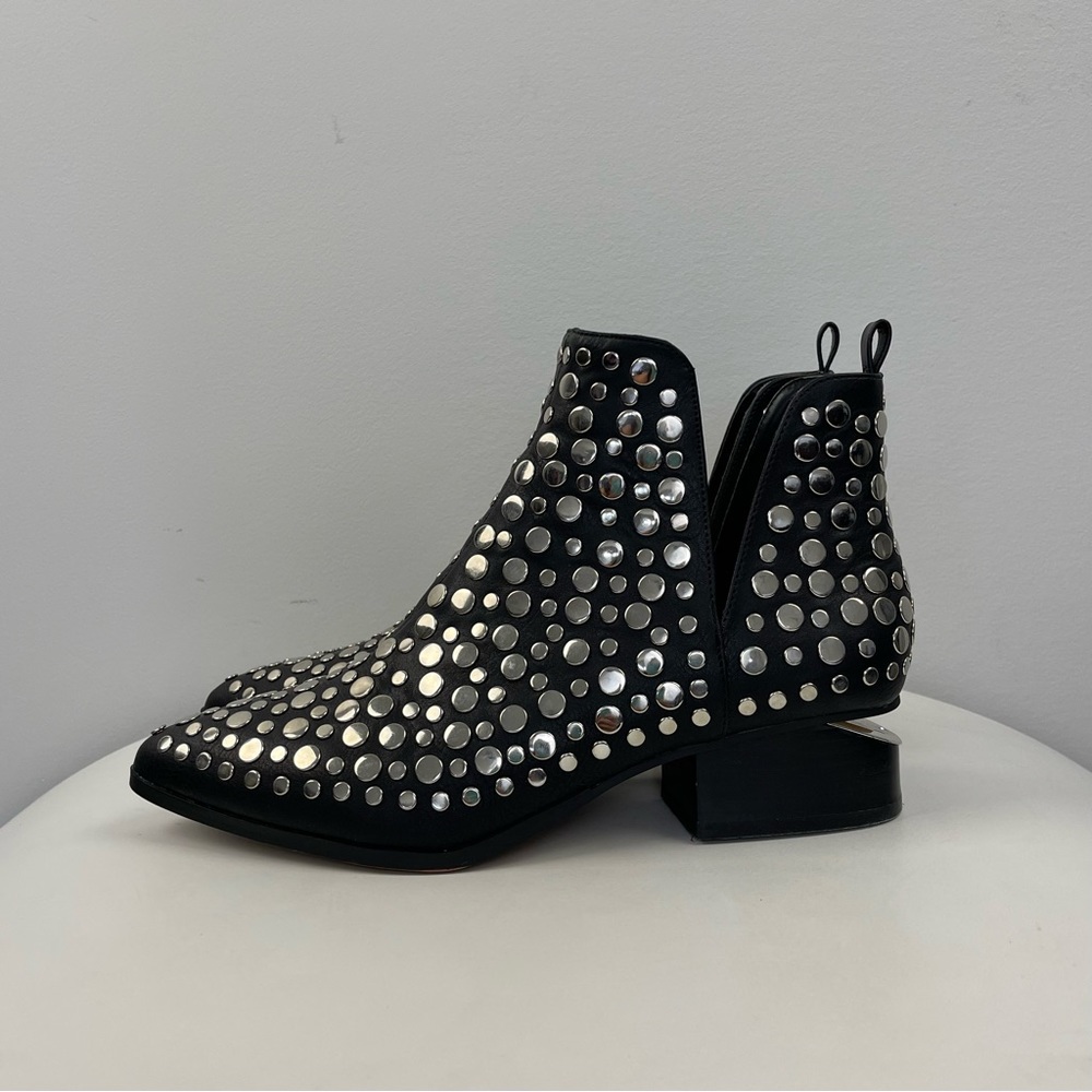 STEVEN studded ankle boots